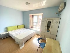 重庆南岸南坪植租可短租押一付一可月付斜对面上海城 工贸轻轨站超大次卧出租房源真实图片