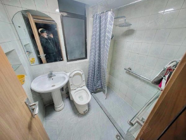 【多图】淞虹公寓,北新泾租房,带院子可以养宠物大一房一厅,北新泾