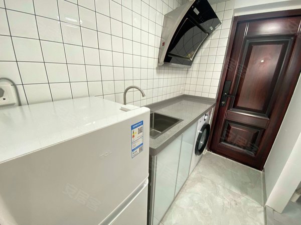 海口龙华国贸红玫瑰大厦国贸世贸友谊阳光城上邦百汇城万绿园繁华地区