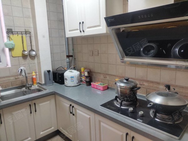 菏泽牡丹万达广场中达御园中达御园公寓房万达旁,家具家电齐全,大型