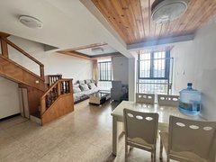 普洱思茅思茅城区阳光新城 复式楼三室两卫,市中心电梯房,家具齐全!悦城旁出租房源真实图片