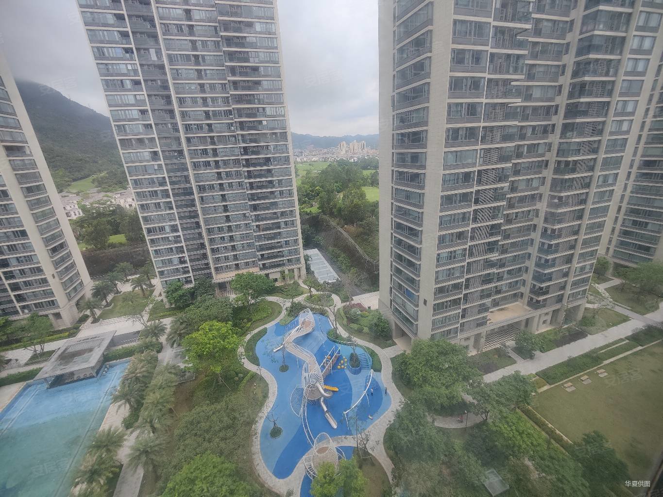 珠海房产网>珠海二手房>高新区二手房>唐家湾二手房>翠湖香山百合苑>