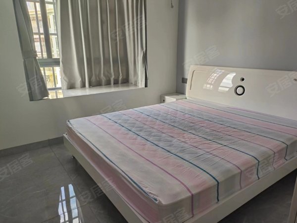 三亚天涯金鸡岭金鸡岭四组安置小区次新小区,小区环境好,户型通透,中高楼层,生活便利,交通方便出租房源真实图片