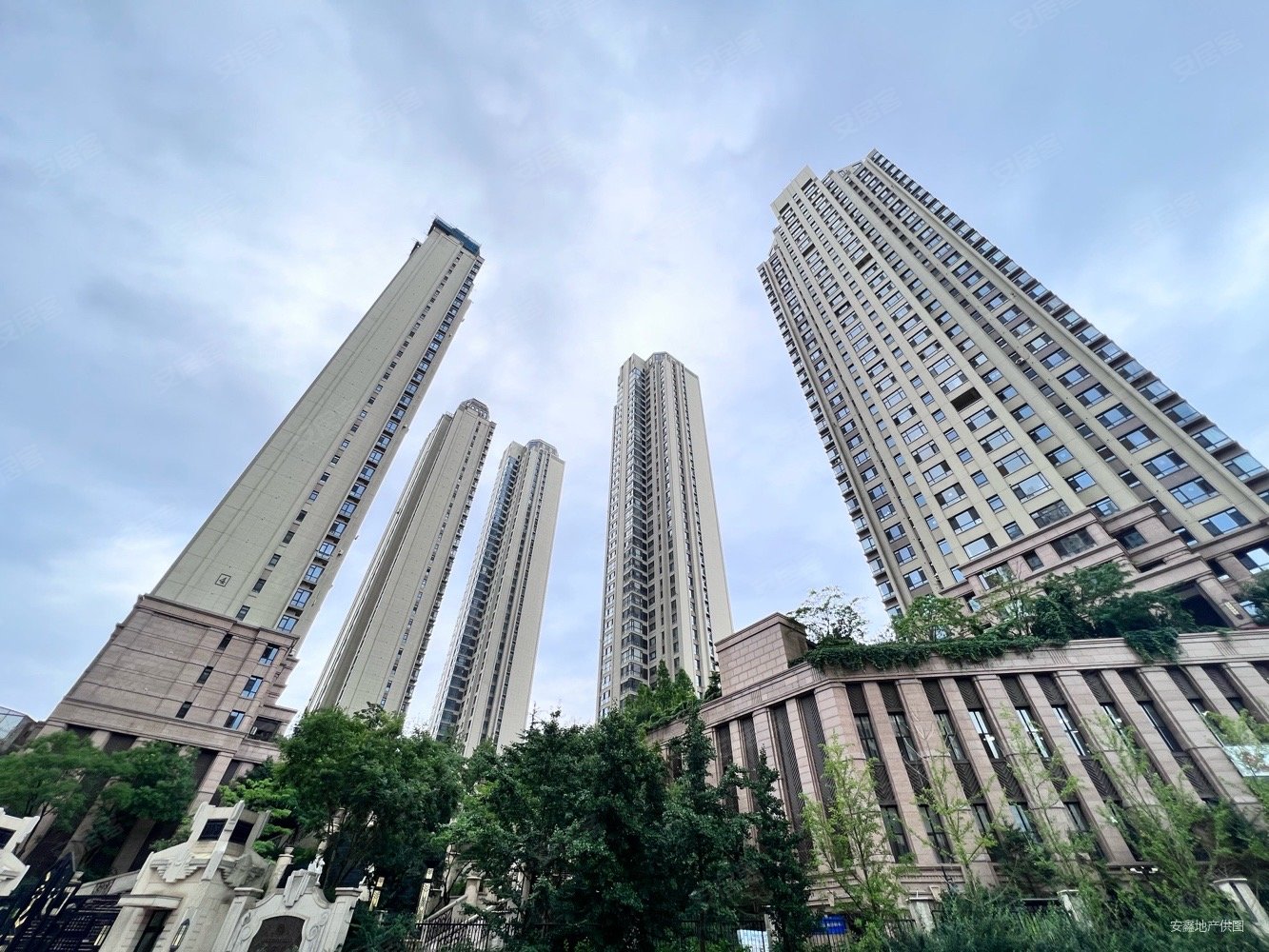 大连房产网>大连二手房>高新园区二手房>高新万达二手房>未名山(二期)