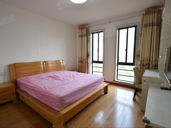 杭州临安临安城区金城华府金城华府2室1厅1卫精装修拎包入住家装出租