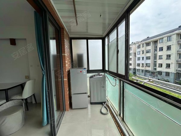 上海青浦青浦新城青水湾公寓青水湾公寓 青浦新城地铁百米距离 朝南一