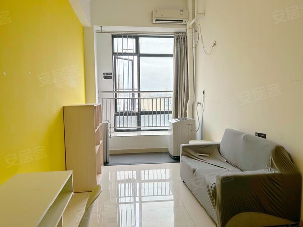 仅一套 千灯湖魔方公寓 佛山万达 交通方便出租房源真实图片