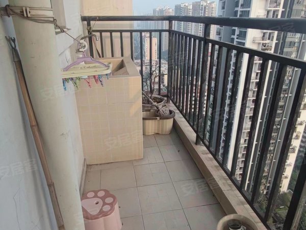 重庆江北南桥寺承誉德天下城环线轻轨旁 天下城 3室1厅1卫 90平 精