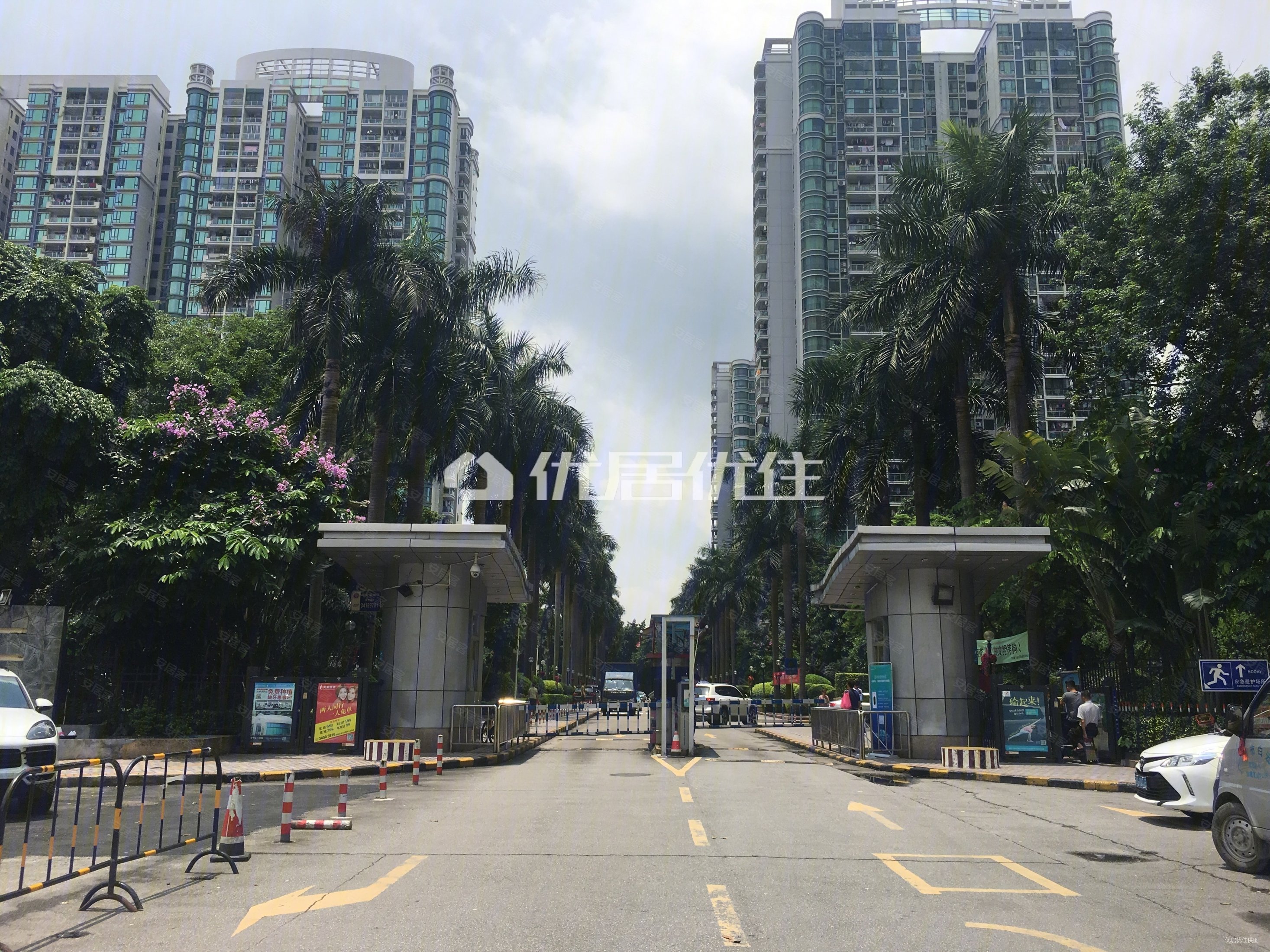 广州房产网>广州二手房>海珠二手房>工业大道南二手房>第三金碧花园>