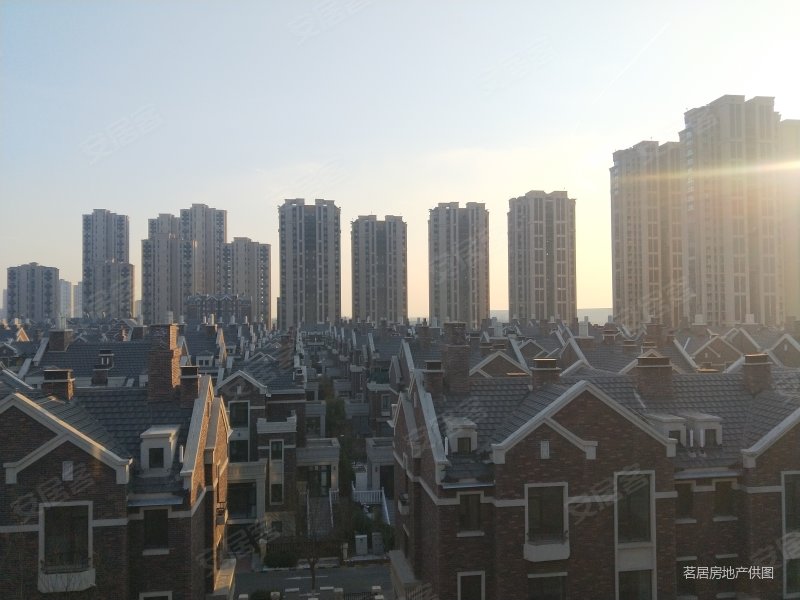 南北通透,凤河孔雀城(别墅)二手房,265万,4室3厅,4卫,234平米-天津