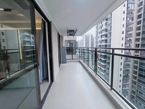 南宁青秀仙葫保利天悦台青秀区 凤岭南 保利领秀前城天悦台 豪装4房