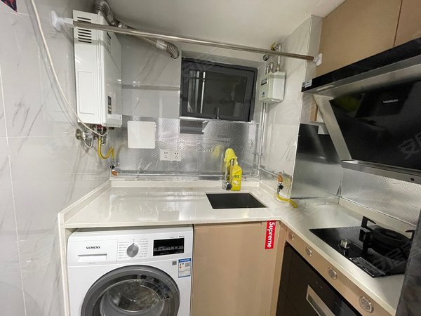 深圳福田华强北恒邦壹峯恒邦壹峯精装复式一房一厅,拎包入住,价格优