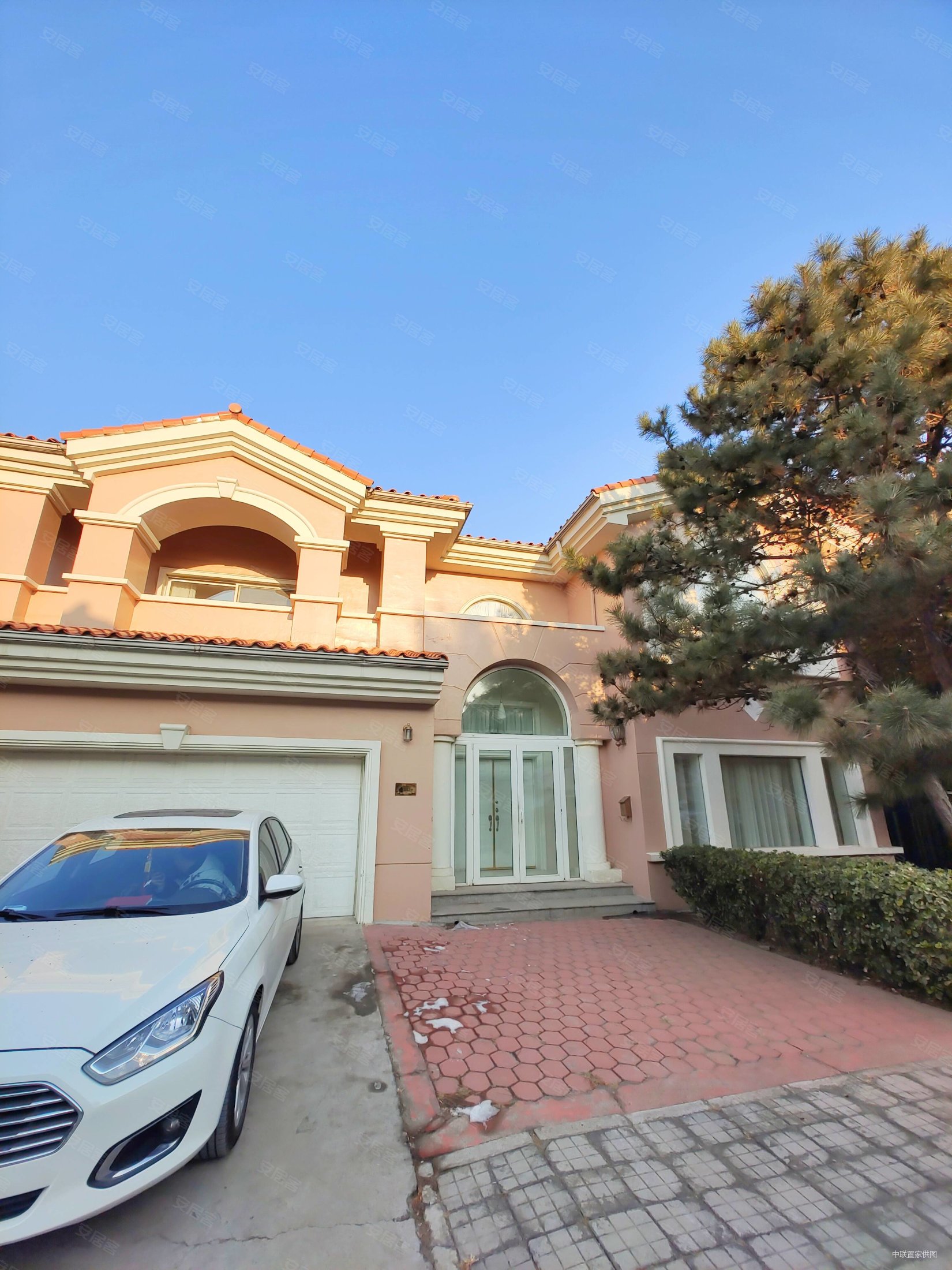 满五 精装修 中间楼层 低密度社区 西南朝向 居家自住,裕京花园别墅