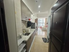 吉首吉首吉首城区湘西职业放假 宏大广场 1室出租拎包入住 下楼就是公交车站出租房源真实图片