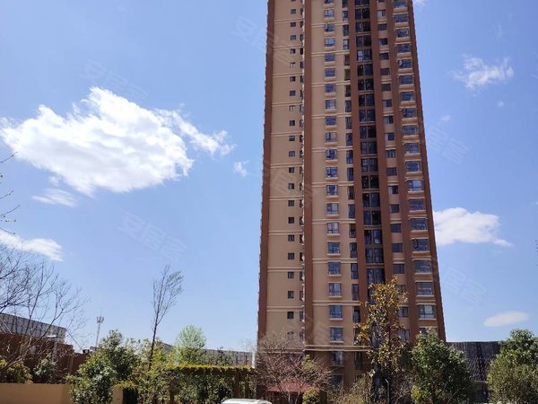 昆明安宁太平新城奥莱公园广场700租苹果城精装两房 支持短租出租房源