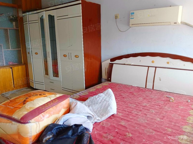 西城新苑(北区) 商业配套齐全 临地铁 高楼层视野好