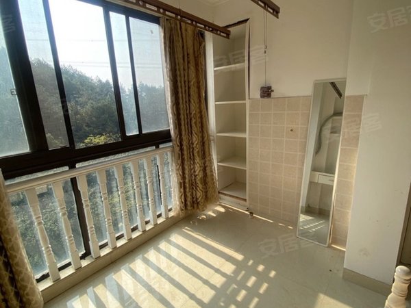 湖州长兴长兴市区画溪花园画溪花园电梯2房精装龙中一小陪读精装修