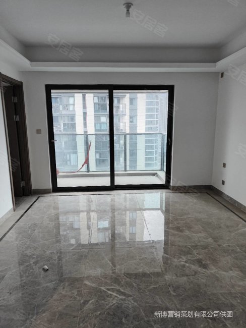 德信旭辉御宸府13951平320万4室2厅2卫