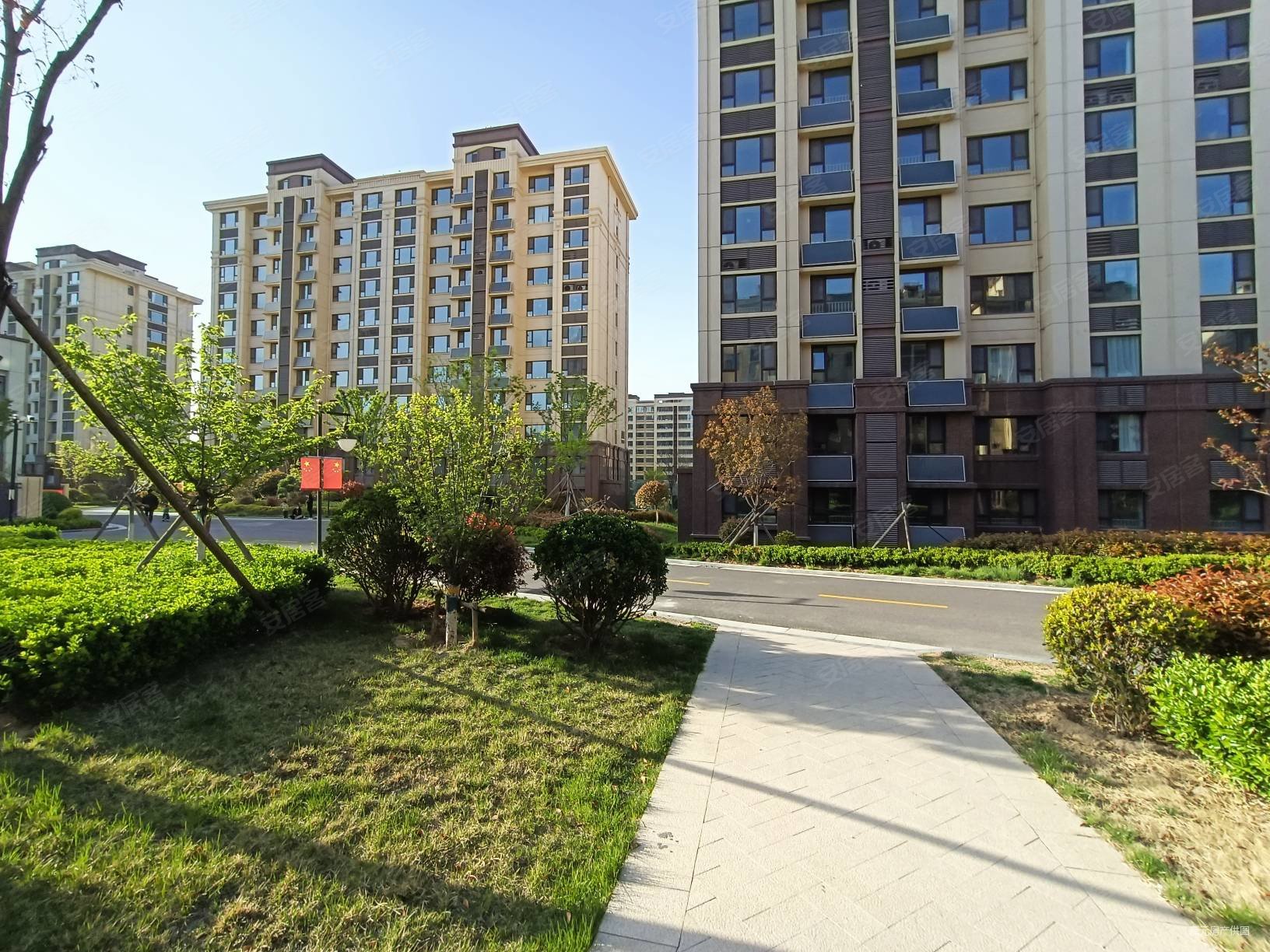 国大东方天韵3室2厅2卫135㎡南北128万