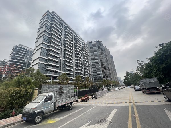 广州番禺万博越秀和樾府番禺万博天河城 和樾府大面积四室 南向全新