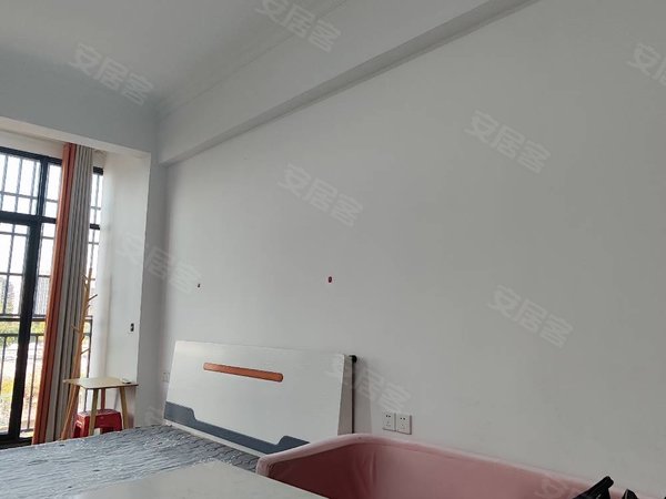 桂林七星玉满大酒楼信昌棠棣之华多套1房出租好房推荐 万达广场 棠棣之华旁小区1房1厅1卫出租房源真实图片