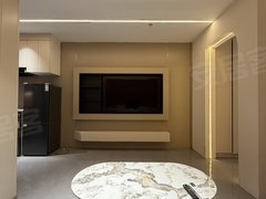 宜兴宜城宜城中心步行街旁，桔子公寓，一室一厅，奶油风，设施齐全，可押一付一出租房源真实图片