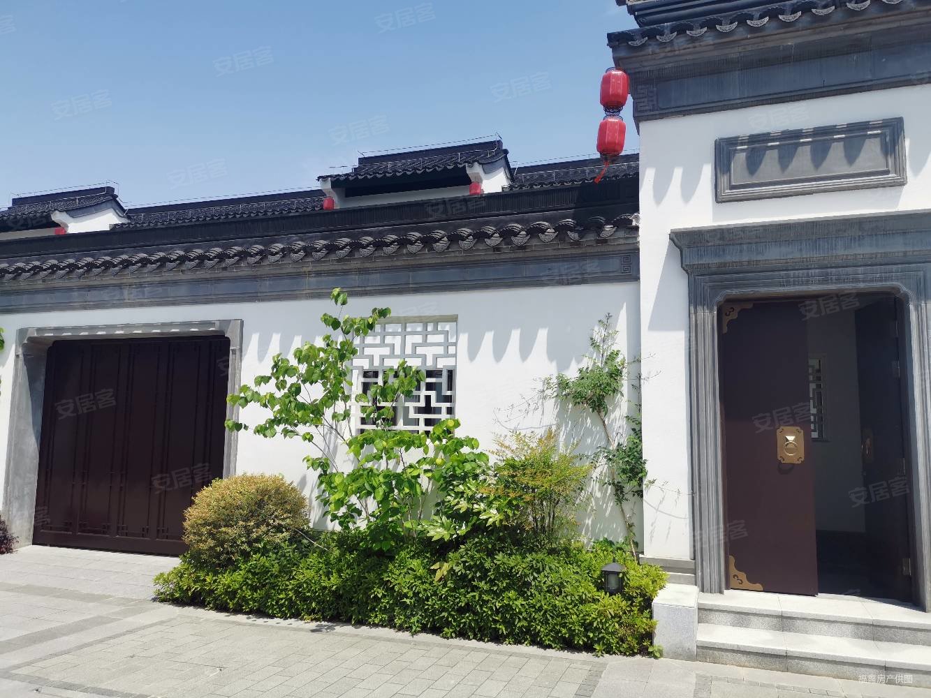 东边纯边套别墅,大院子,房东诚心出售看房方便,十里风荷二手房,350万