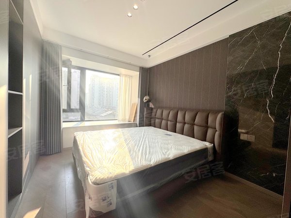 凉山西昌天汇海洋馆乐荟城海云墅西昌万达旁，海云墅，全新装修，带车位家具家电一线，急租出租房源真实图片