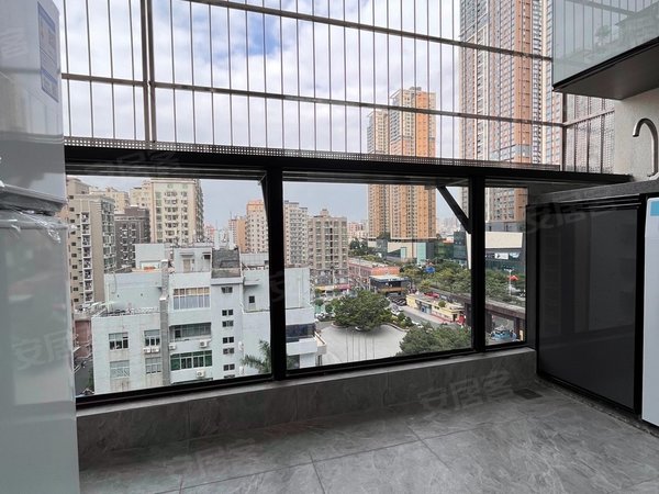 深圳宝安西乡麻布新村(西乡街道)坪洲地铁口近宝安大仟里商场麻布新村