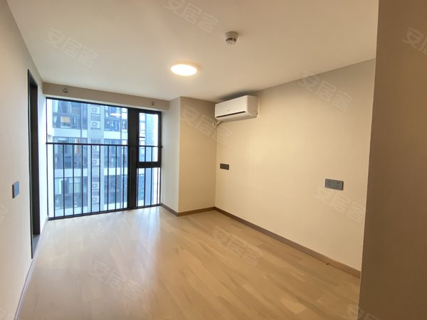 东莞虎门虎门万达中心万科城市之光广场(商住楼)万科城市之光复式公寓
