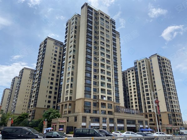 深圳宝安福永怀德峰景怀德峰景北园三房 全新装修 仅租5500元出租房源