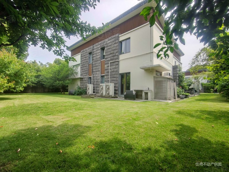 上海房产网>上海二手房>青浦二手房>徐泾二手房>湖畔佳苑(别墅)>800