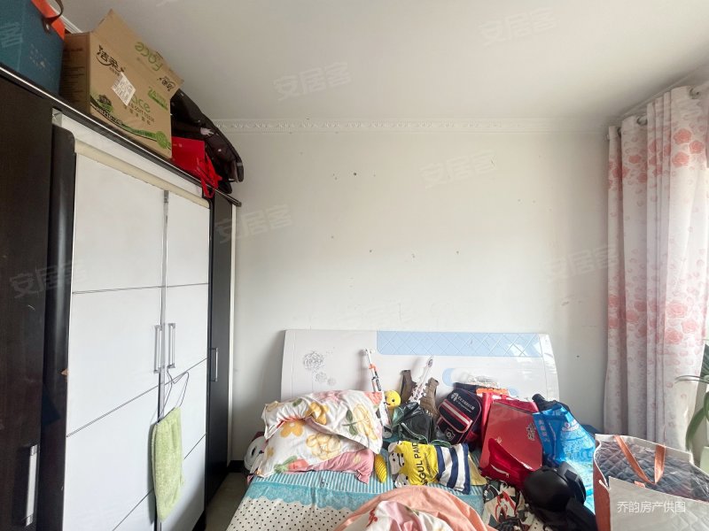 临洮街  丽景家园 大红本 可按揭 两室一厅  简单装修