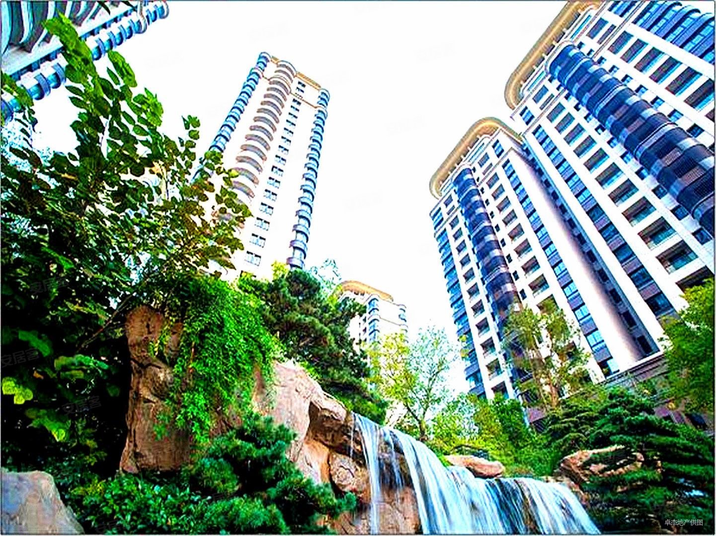 品尊国际(别墅)4室2厅2卫195㎡南北598万