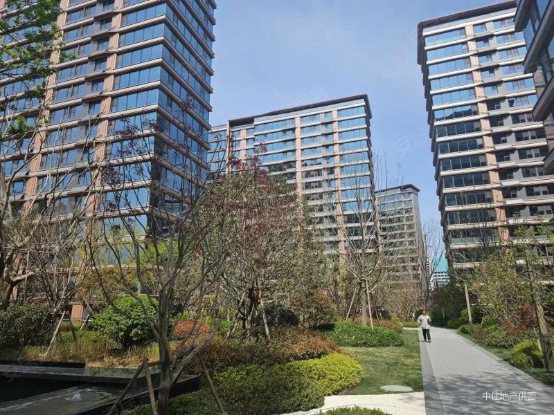 济南房产网>济南二手房>高新二手房>齐鲁软件园二手房>龙湖天奕一期>