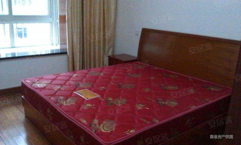 好房精装临溪花园2楼三室