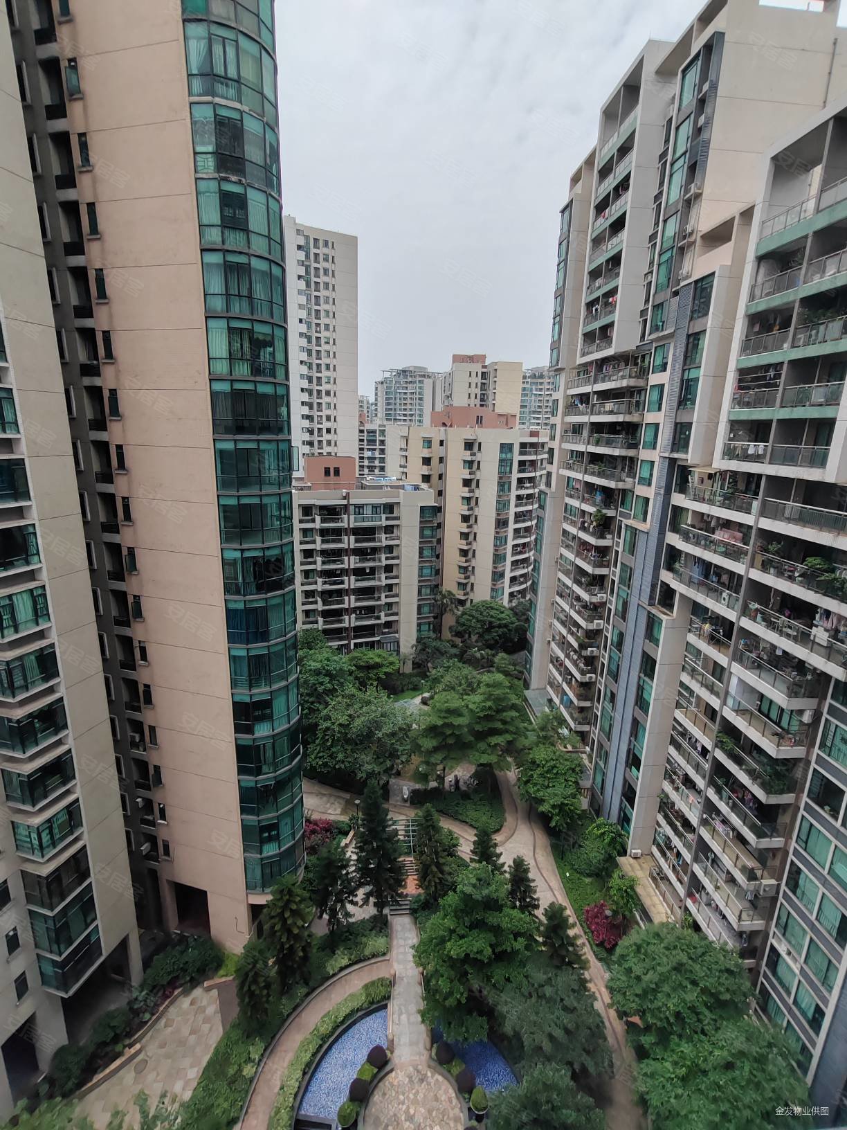 嘉信城市花园三期3室2厅2卫119.62㎡南132万