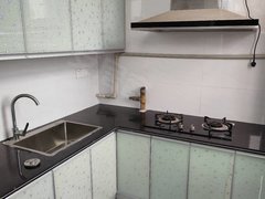 余江余江城区余江市区余江区老政府五楼二室一厅家电家具齐全月租金700元出租房源真实图片