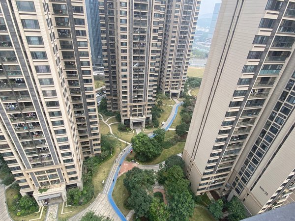 广州黄埔科学城保利罗兰国际6号线萝岗站 保利罗兰次卧 可免押月付 民