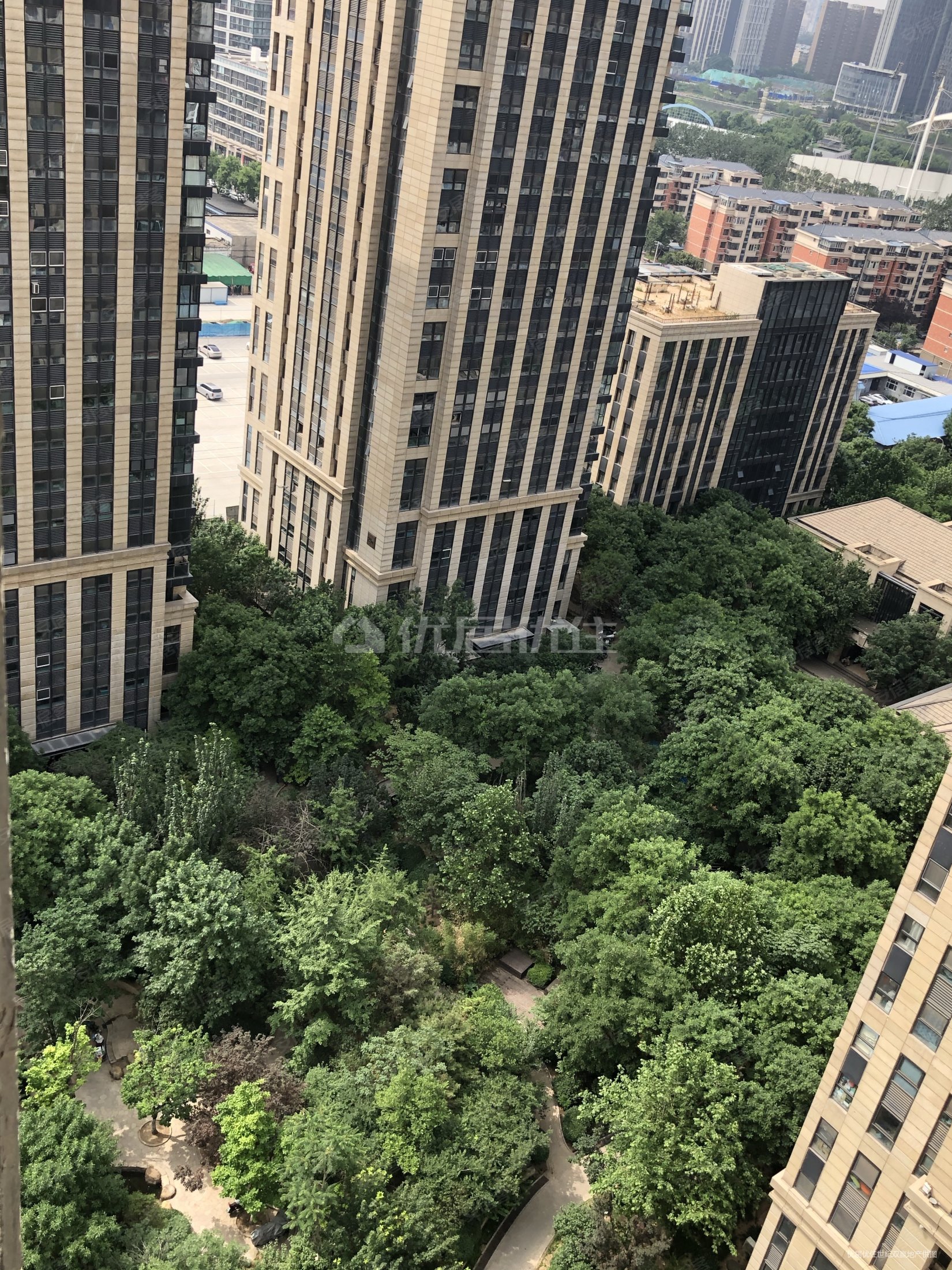 百合湾西区报价245w复式使用面积110平天燃气有钥匙