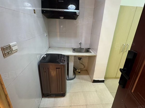 金华浦江县市中心中山花园中山南路精装公寓 兴丰客饭堂附近 汽运中心正对面 实拍出租房源真实图片