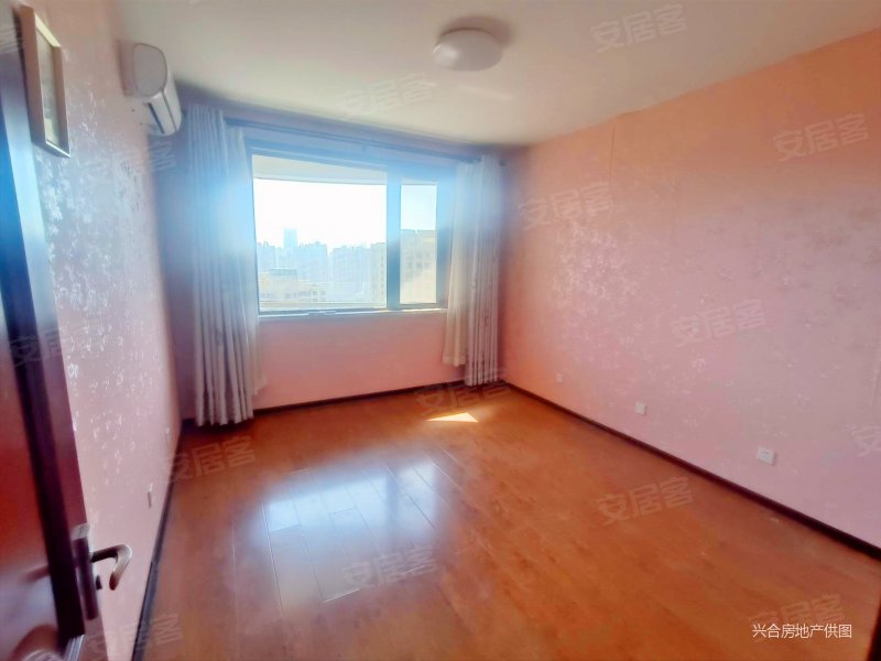 金领花园临地铁环境优美近医院商品住宅出行方便