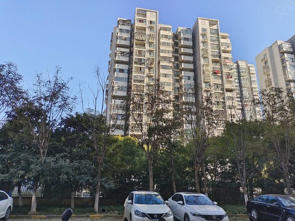 无锡梁溪山北城西花园白金对面 城西花园简装2房 干净整洁 设备齐全