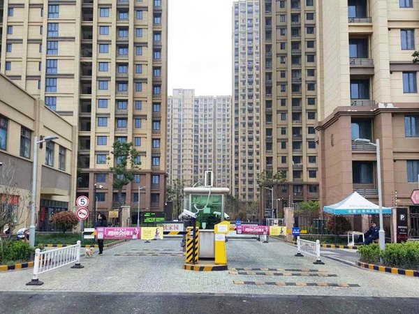 苏州沧浪南门金秋家园可短租三个月 近迎春路地铁口新联大厦 金秋家园