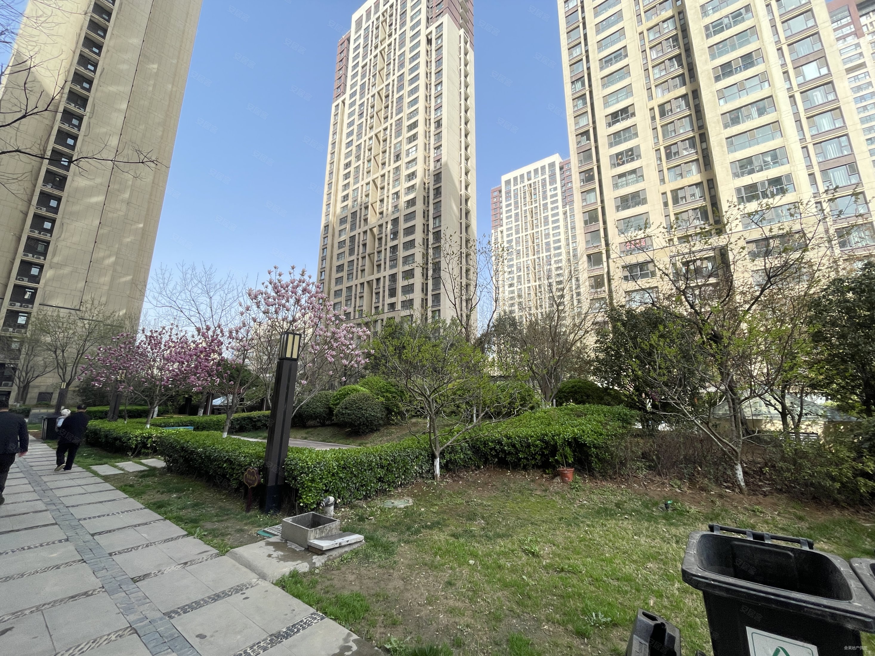 九洲城锦园2室1厅1卫84.98㎡南85万