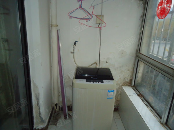 泰安泰山宝龙广场泰安宝龙广场公寓宝龙城市广场,小户型,家具全,干净卫生,民用水电气暖!电梯房出租房源真实图片