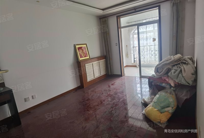 名都苑联排别墅带院子  带车库 带露台 看房随时