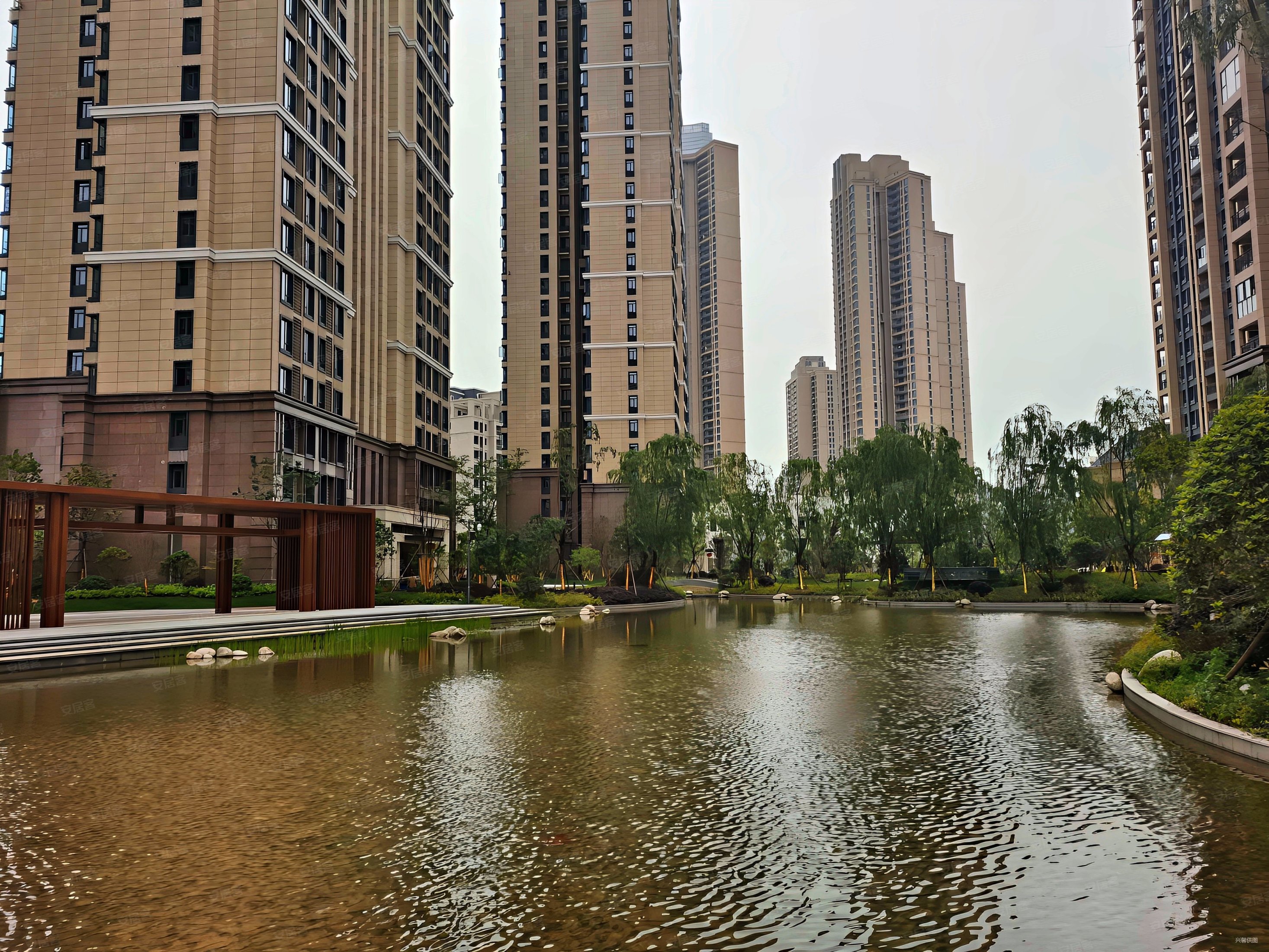 国博新城华江府四新南路2室2厅1卫8524平方米