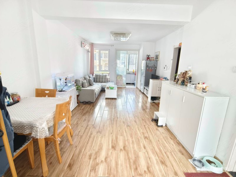 中正山庄精装1楼双南卧南边小广场采光好可议价