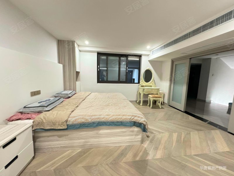 宝华精装下叠 使用350平 车位足 带花园 位置好,宝华源墅(公寓住宅)